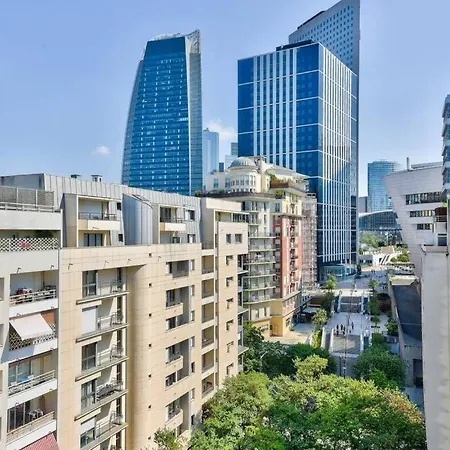 T2 Sublime - A Proximite De La Defense 4*